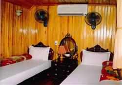 HALONG BAITHO JUNK