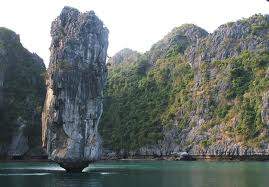 But islet in Halong bay But islet in Halong bay
