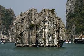 Cho Da islet in Halong bay Cho Da islet in Halong bay