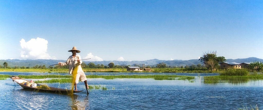 TOUR OF HOUSE BUILDING ON INLE LAKE