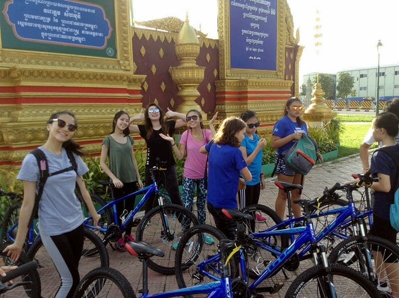 BIKING COASTAL TOWNS & PHNOM PENH