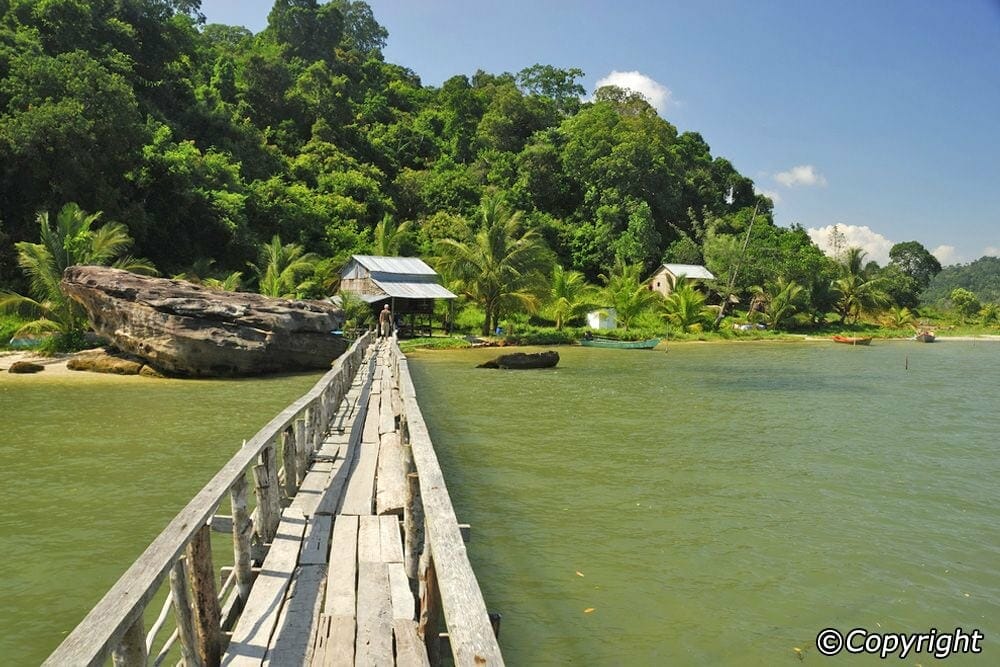 ANGKOR BIKING TOUR TO SIHANOUKVILLE ON BIKES ANGKOR BIKING TOUR TO SIHANOUKVILLE ON BIKES