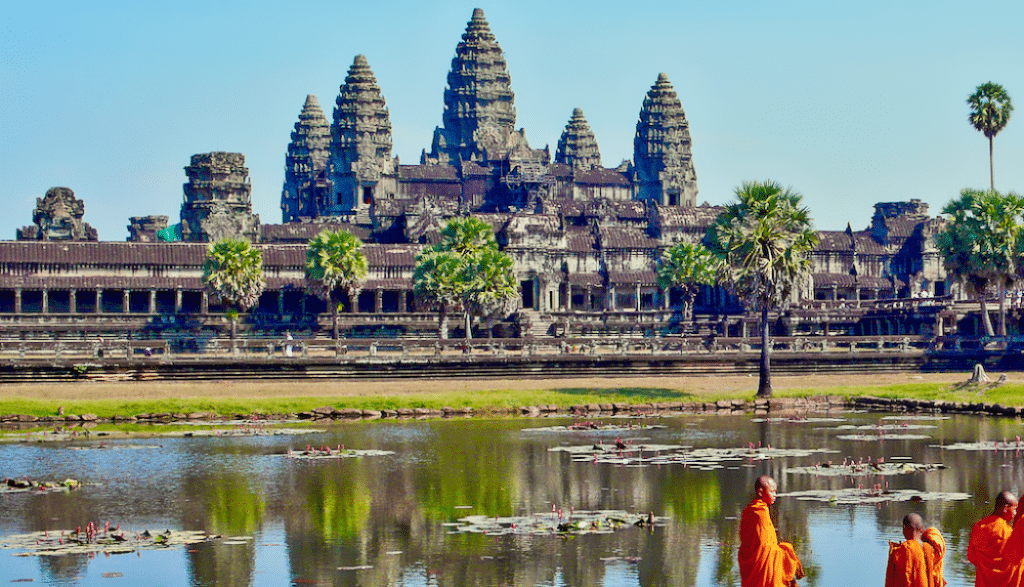 CAMBODIA CRUISE TOUR FROM PHNOM PENH TO SIEMREAP