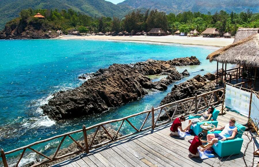 FULL DAY DIVING TOUR IN NHA TRANG BAY FULL DAY DIVING TOUR IN NHA TRANG BAY