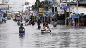 Tourists told to shun Thailand&rsquo;s dangerous flood areas