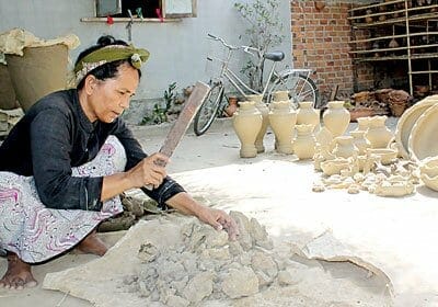 Bau Truc village
