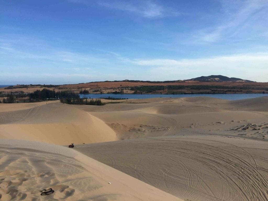 Saigon Beach Tour to Cu Chi, Phan Thiet, Mui Ne, Bau Trang Sand-Dune