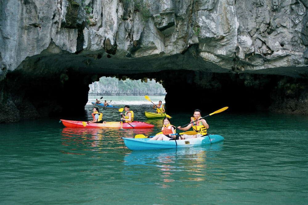 VIETNAM TOUR OF WORLD WONDERS - 15 DAYS VIETNAM TOUR OF WORLD WONDERS - 15 DAYS
