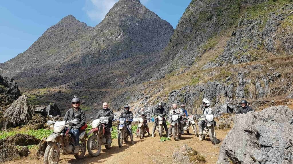 SPLENDID SAIGON SCENIC MOTORCYCLE TOUR TO HANOI, CAO BANG AND HA LONG BAY - 23 DAYS