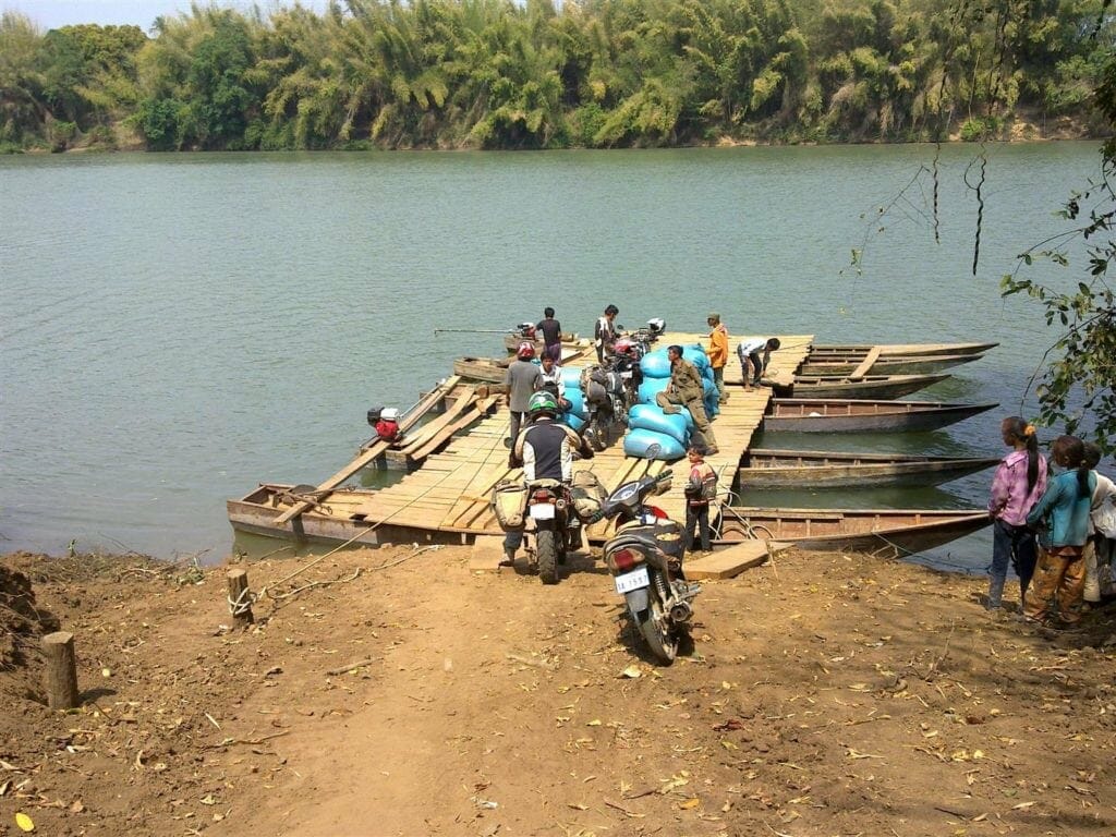 Northeast Phnom Penh Motorbike Tour to Kampong Cham, Kratie, Mondulkiri, Ratanakiri, Stung Treng and Ta Seng