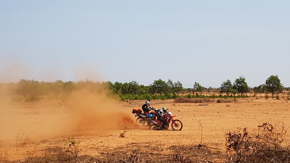 TOP-GEAR VIETNAM MOTORCYCLE TOUR FROM HANOI TO SAIGON ALONG THE COAST - 18 DAYS TOP-GEAR VIETNAM MOTORCYCLE TOUR FROM HANOI TO SAIGON ALONG THE COAST - 18 DAYS