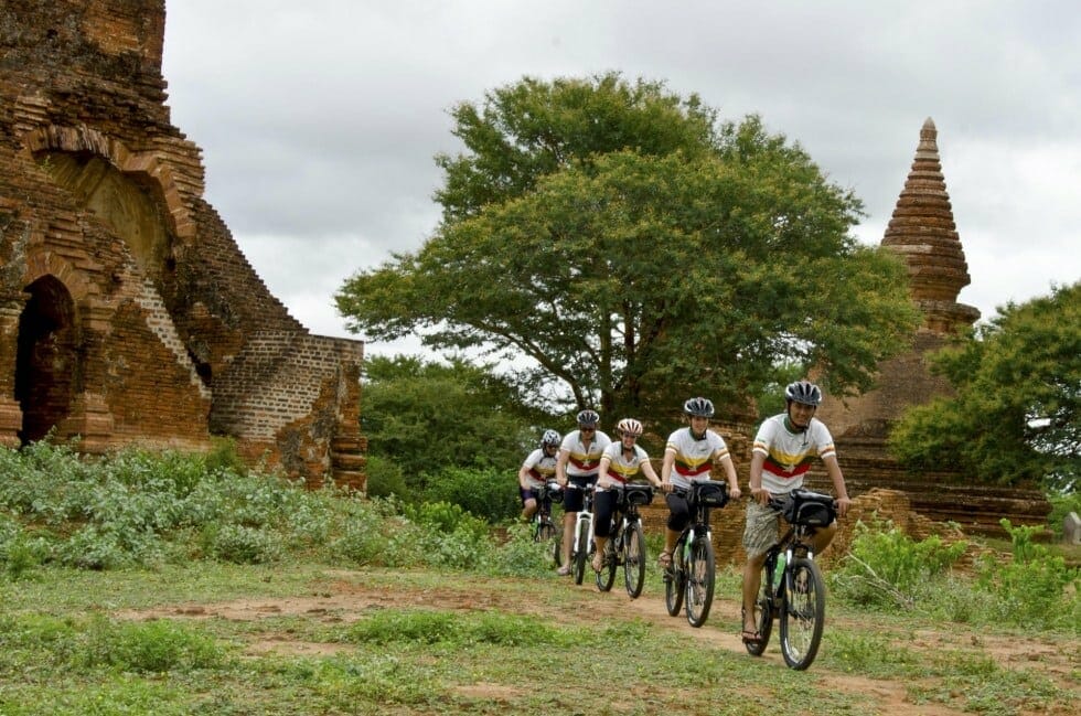 HALF-DAY YANGON BIKING TOUR