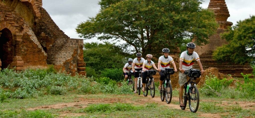 MANDALAY HALF-DAY BIKING TOUR