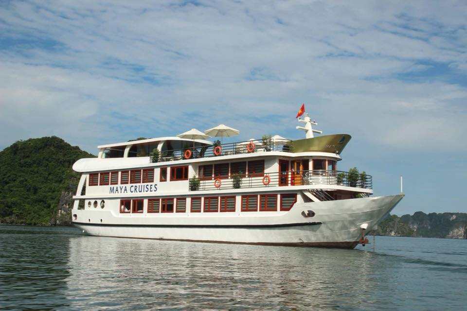 HANOI MOTORBIKE TOUR TO HA LONG BAY WITH OVERNIGHT ON CRUISE HANOI MOTORBIKE TOUR TO HA LONG BAY WITH OVERNIGHT ON CRUISE