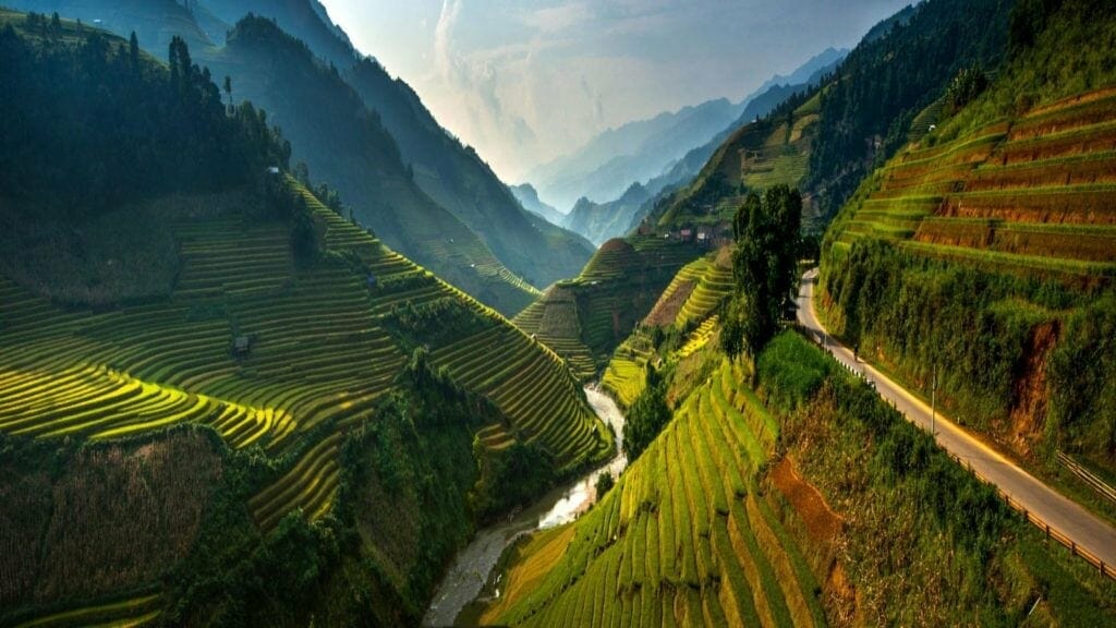 Hagiang Adventure Trekking Homestay Tour to Dong Van, Quan Ba, Meo Vac