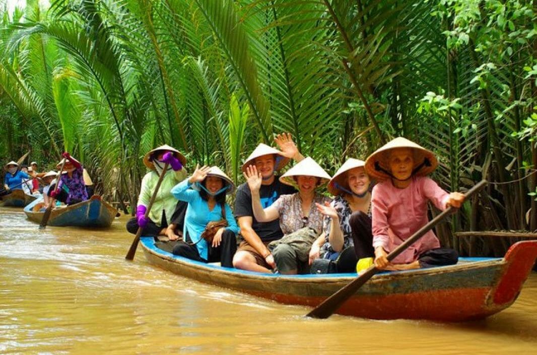 family tour groups vietnam