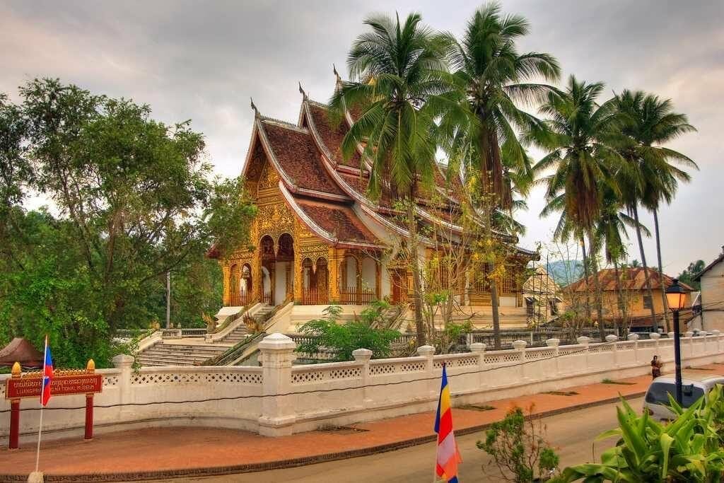 DECENT TRAIL OF INDOCHINA HERITAGE TOUR - 17 DAYS