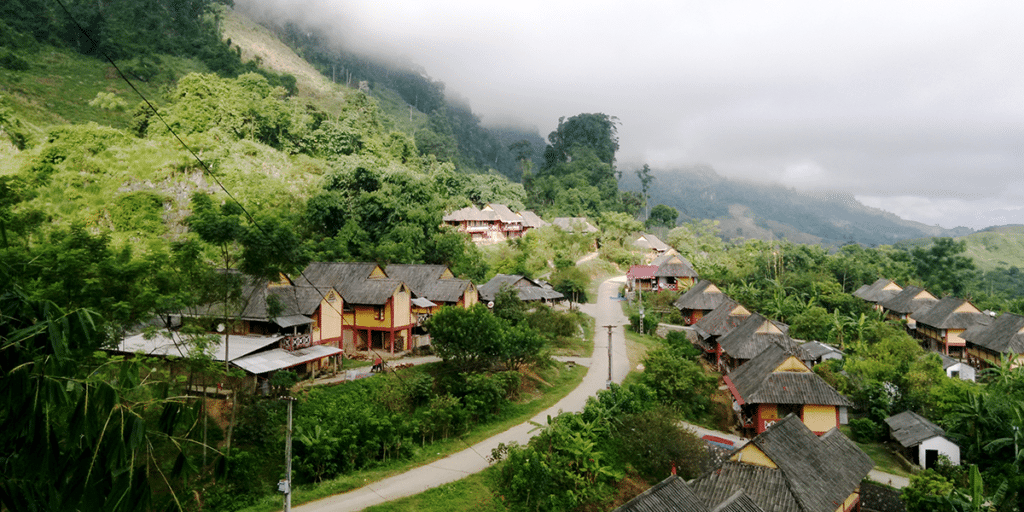 AMAZING VIETNAM NORTHWEST ADVENTURE TOUR WITH HALONG BAY - 12 DAYS AMAZING VIETNAM NORTHWEST ADVENTURE TOUR WITH HALONG BAY - 12 DAYS