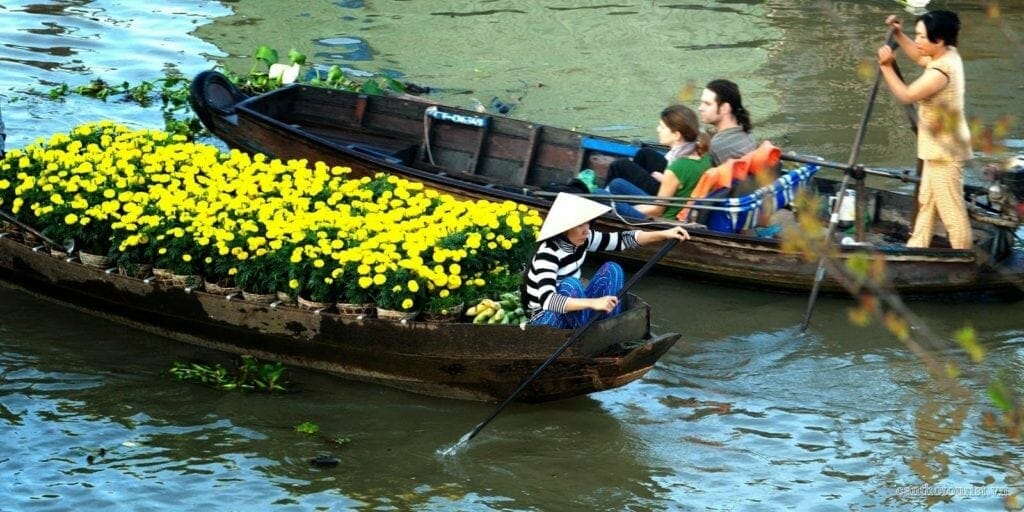 Siem Reap Downstream Cruise Tours to Sai Gon by Avalon Angkor Cruise
