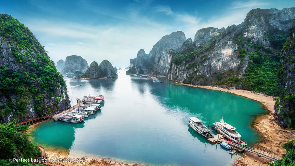 MAJESTIC HALONG BAY CRUISING AND KAYAKING VACATION - 3 DAYS MAJESTIC HALONG BAY CRUISING AND KAYAKING VACATION - 3 DAYS