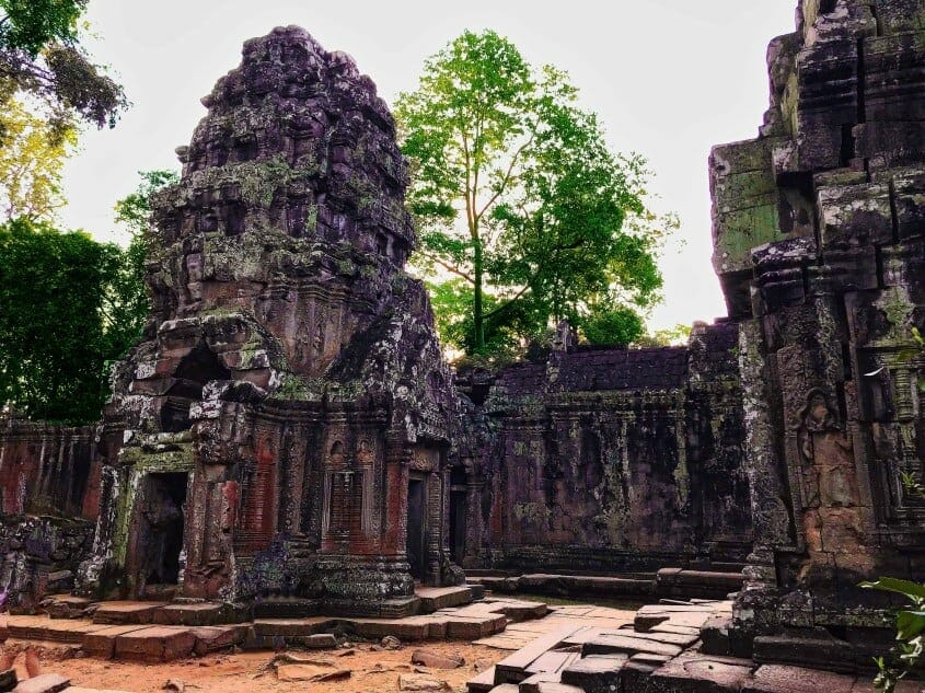 Saigon Upstream Cruise Tours to Siem Reap by Avalon Angkor Cruise