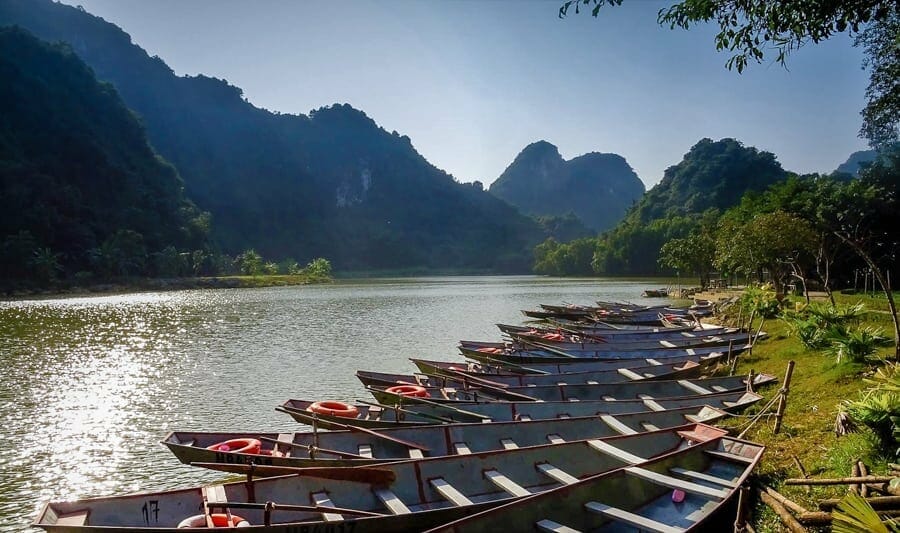 Hanoi Scenic Adventure Tour to Ninh Binh, Halong Bay, Hai Phong