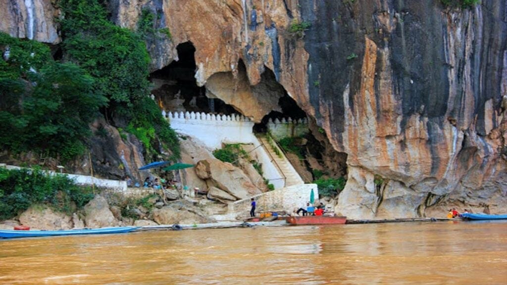 Mekong Cruising Magic Tour - Luang Prabang Cruise Trips
