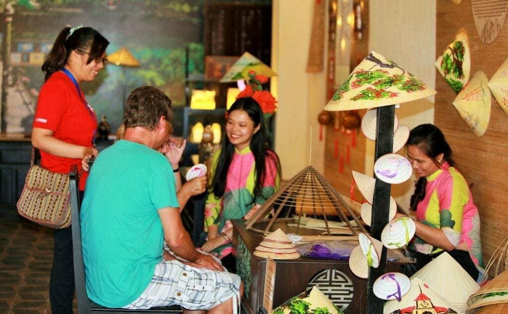 Hue Set Departure City Tours to Imperial Citadel and Royal Tombs