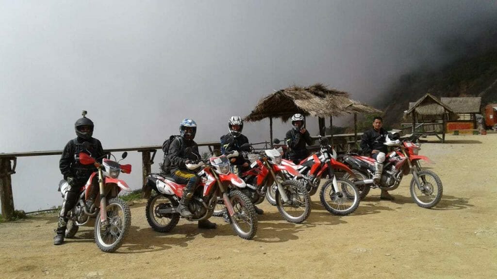 Cao Bang Motorbike Tour To Meo Vac